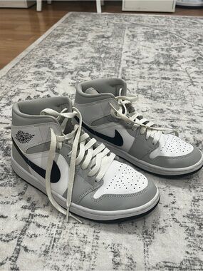 Nike Jordan sneakers - women’s